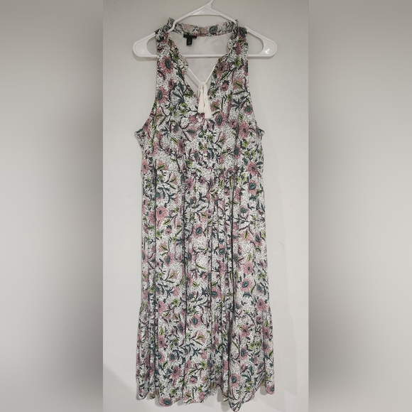 Torrid | Floral Gauze Tiered Dress | Size 1 - Picture 3 of 8